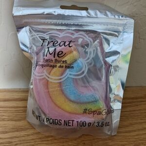 Five Treat Me Bath Bursts